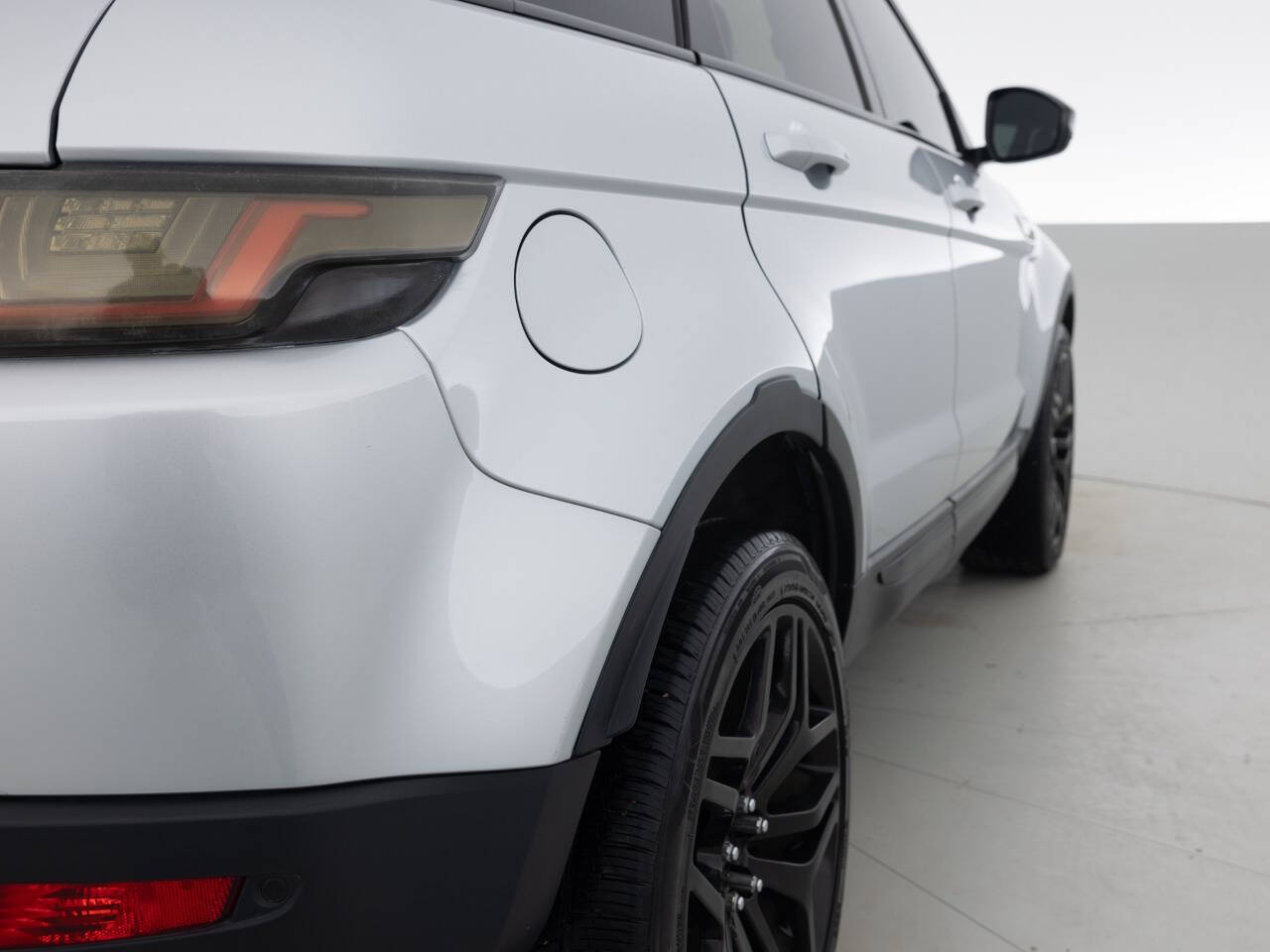 Used Car 2017 Land Rover Range Rover Evoque  Se Awd 4dr Suv For Sale Under $20,000 In Coal City, Illinois