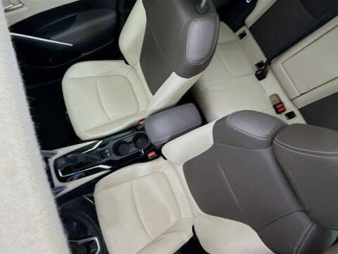 2022 Toyota Corolla Cross XLE