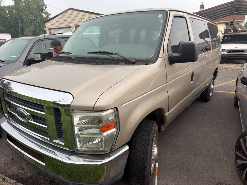 2012 Ford E-Series E-350 SD XLT