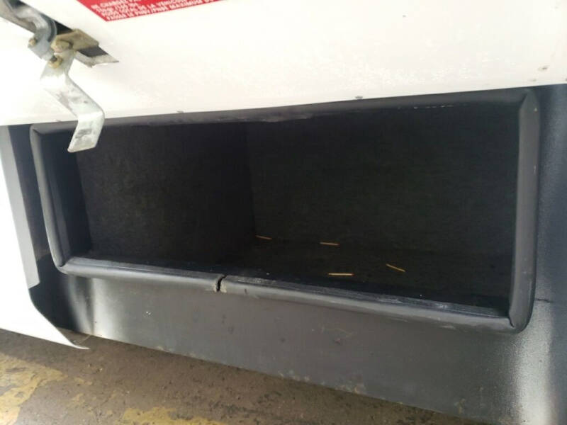 1999 Freightliner XC Chassis