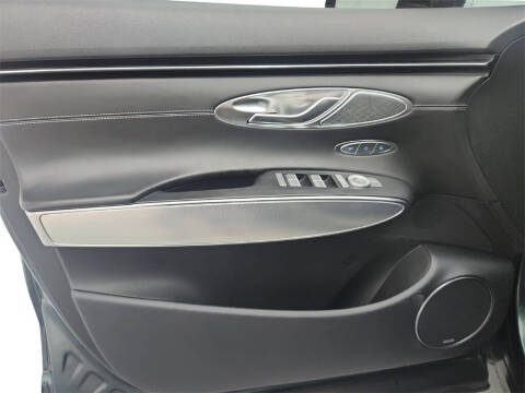 2022 Genesis GV70 2.5T Standard