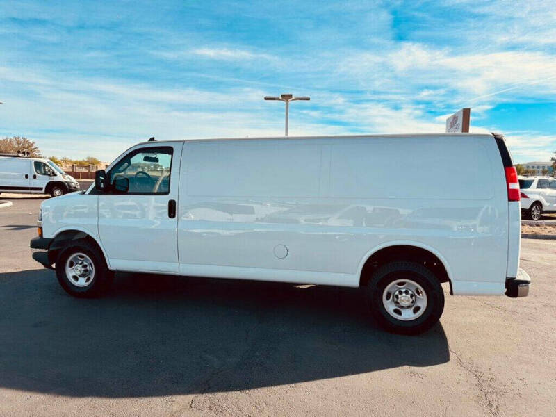 2023 Chevrolet Express 3500