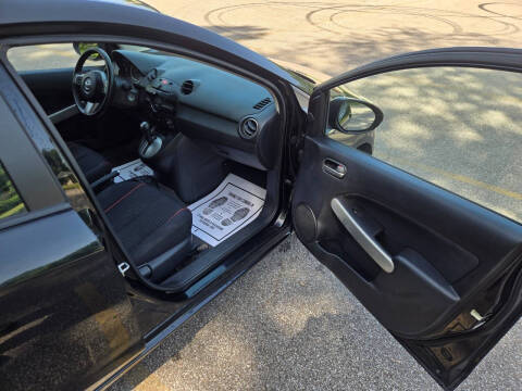 2012 Mazda MAZDA2 Touring