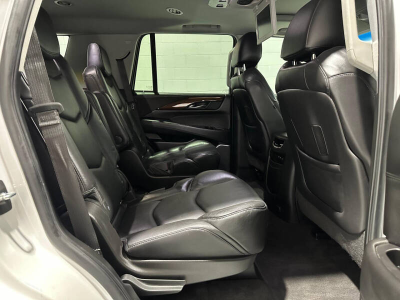 2020 Cadillac Escalade Luxury