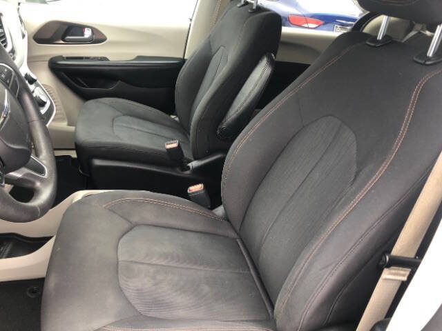 2017 Chrysler Pacifica Touring