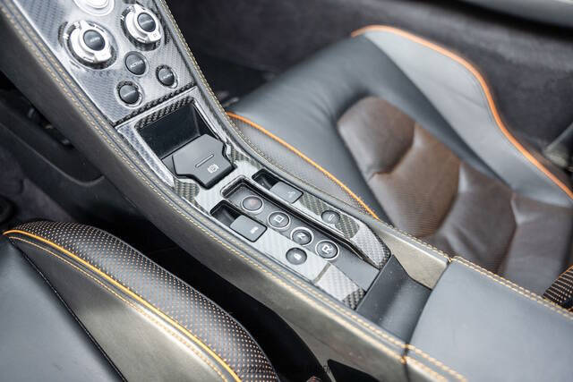 2013 McLaren MP4-12C Spider