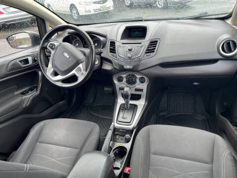 2014 Ford Fiesta SE