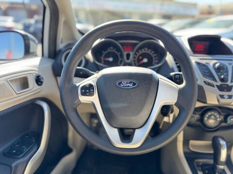2012 Ford Fiesta SE