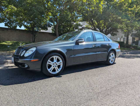 2004 Mercedes-Benz E-Class