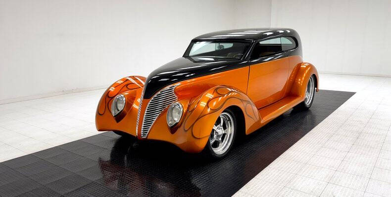 1939 Ford Deluxe