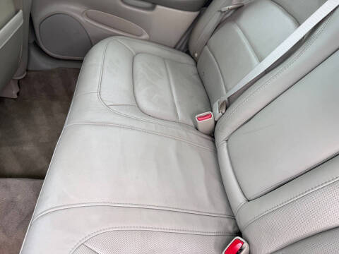 2005 Cadillac DeVille DTS