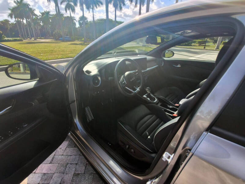 2023 Kia Forte GT-Line