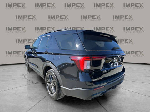 2025 Ford Explorer ST-Line