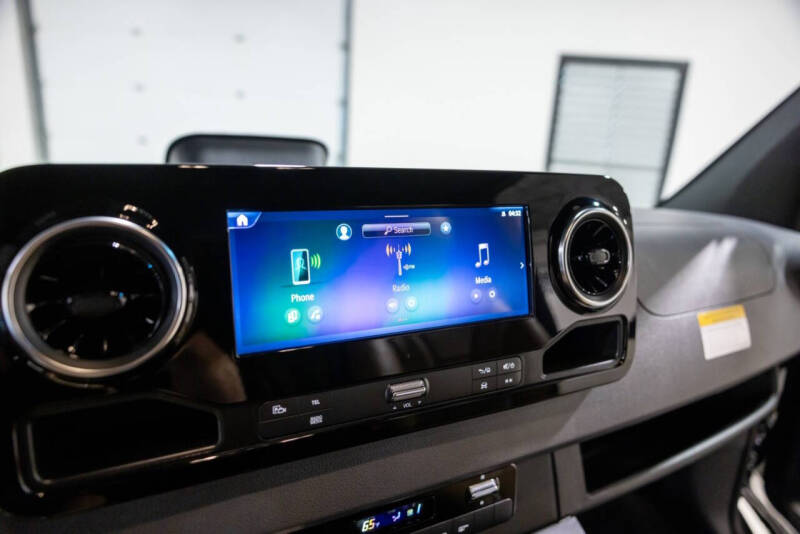 2025 Mercedes-Benz Sprinter 3500XD