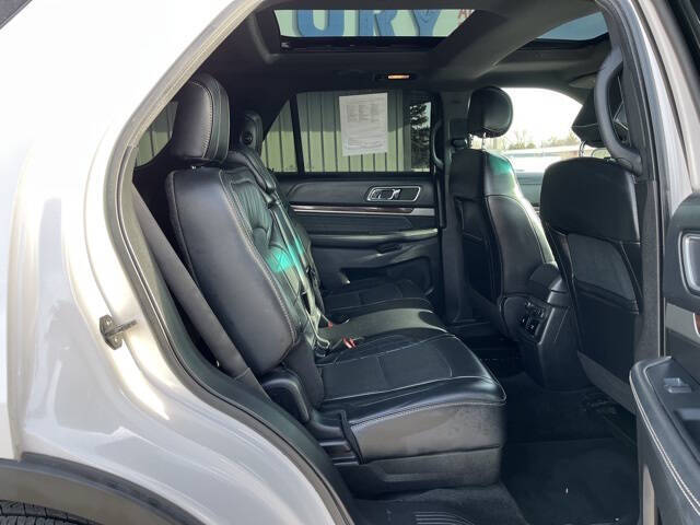 2017 Ford Explorer Platinum