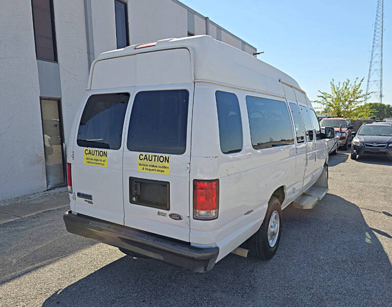 2013 Ford E-Series E-350 SD