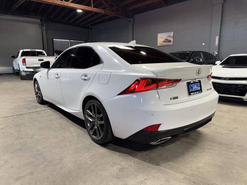 2019 Lexus IS 350