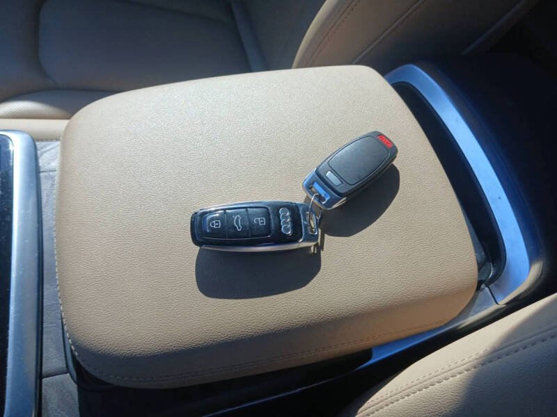 2019 Audi Q8 quattro Premium Plus 55 TFSI