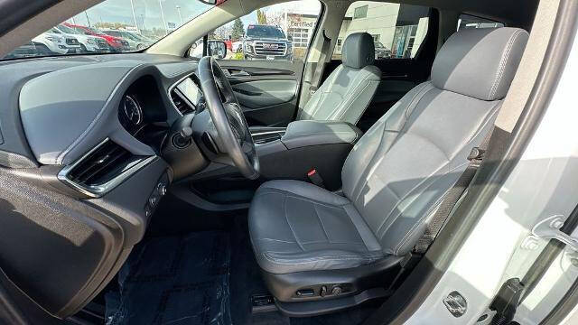 2021 Buick Enclave Essence