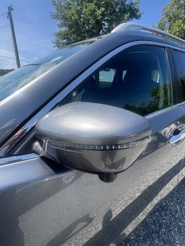 2016 Nissan Rogue SV