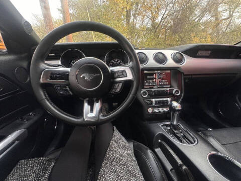 2015 Ford Mustang EcoBoost Premium