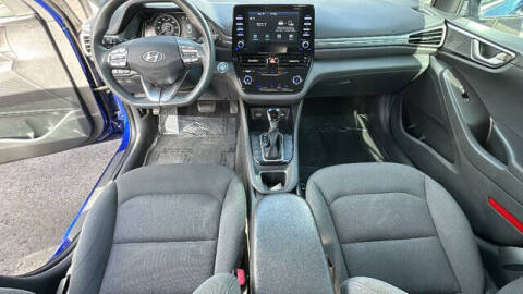 2020 Hyundai Ioniq Hybrid Blue