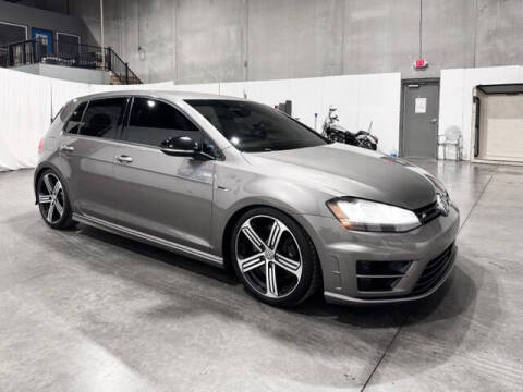 2017 Volkswagen Golf R 4Motion