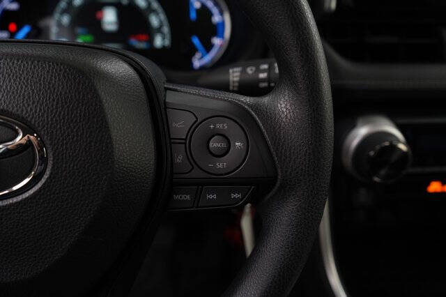 2025 Toyota RAV4 Hybrid LE