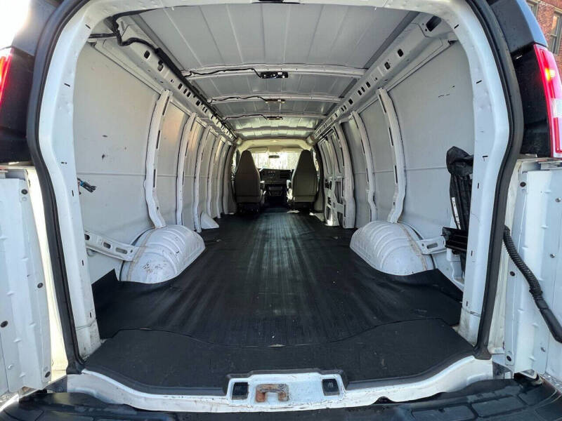 2020 Chevrolet Express 2500