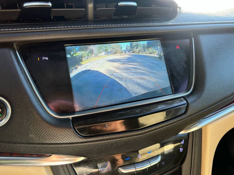 2019 Cadillac XT5 Premium Luxury