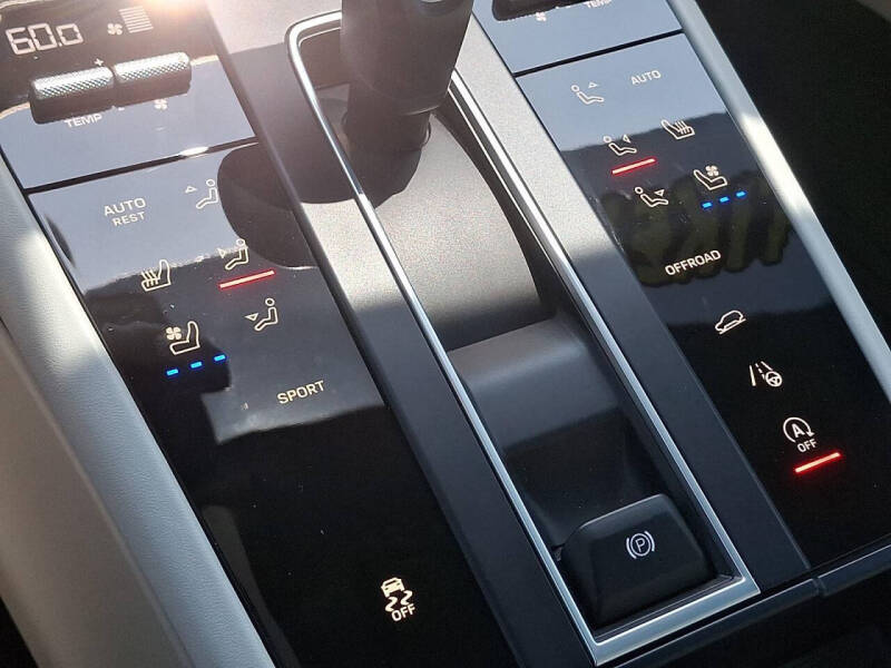 2023 Porsche Macan