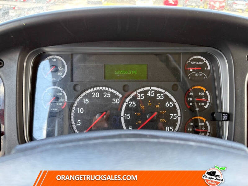 2018 Freightliner M2 106