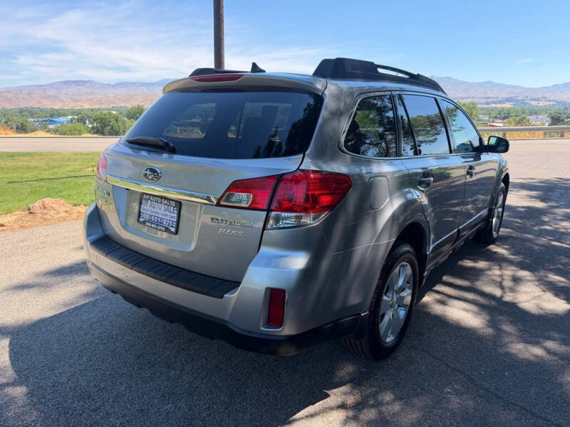 2011 Subaru Outback 2.5i Limited