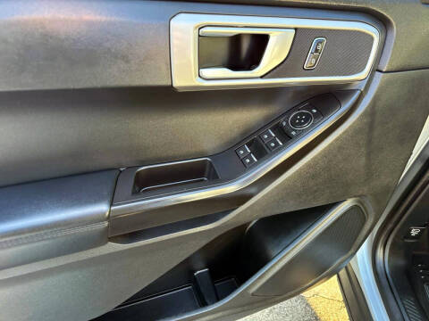 2022 Ford Explorer