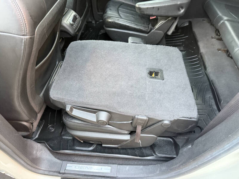 2011 GMC Acadia Denali