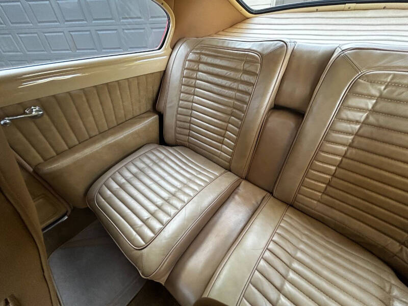 1949 Oldsmobile Futuramic 76