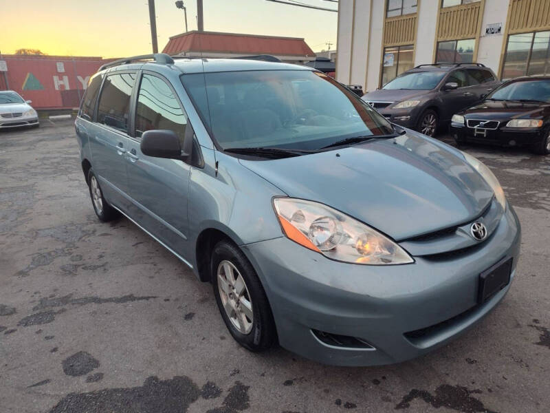 2006 Toyota Sienna for sale at Heavenly Autos LLC in Oakland CA