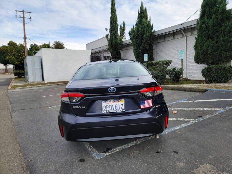 2023 Toyota Corolla LE photo 6