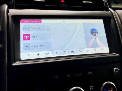 2020 Land Rover Discovery Landmark Edition