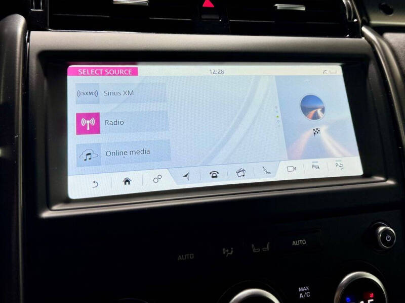 2020 Land Rover Discovery Landmark Edition