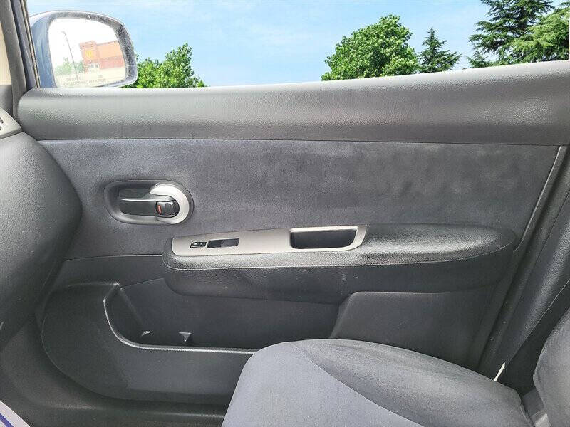 2008 Nissan Versa 1.8 S