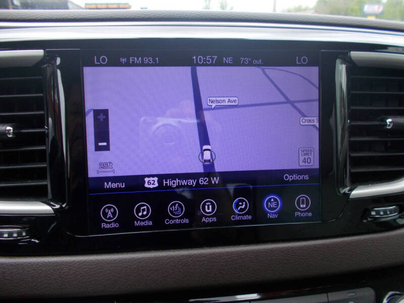 2017 Chrysler Pacifica Touring-L