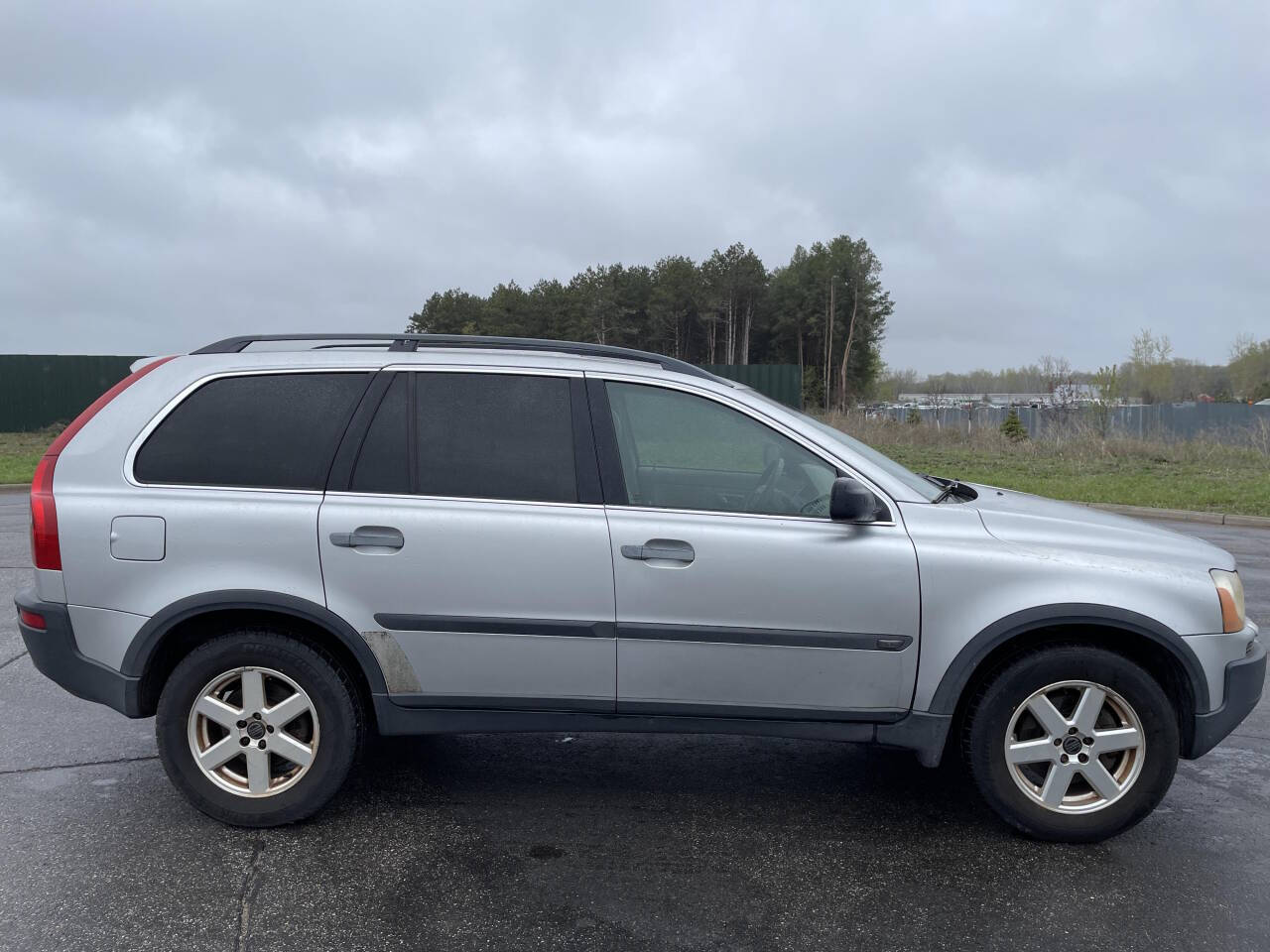 2004 Volvo XC90 for sale at Twin Cities Auctions in Elk River, MN