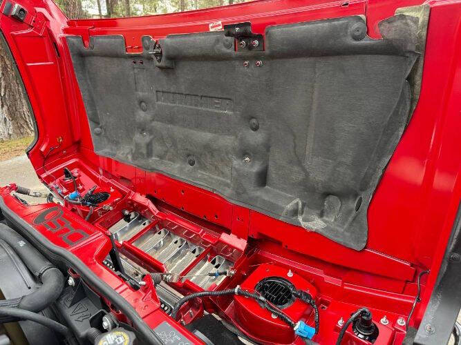 2004 HUMMER H2