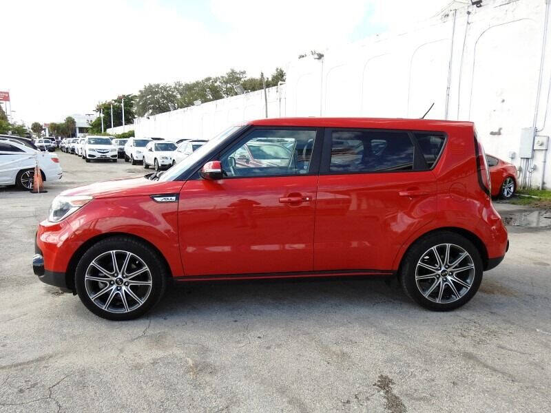 2017 Kia Soul  - $15,900