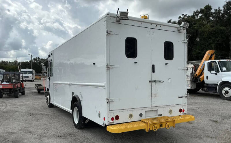 2016 Freightliner MT55 Chassis