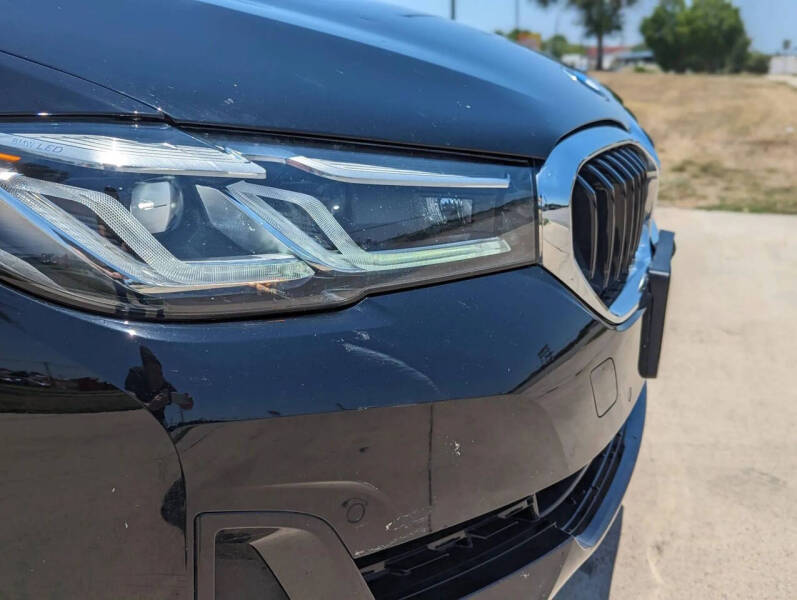 2021 BMW 5 Series 530i