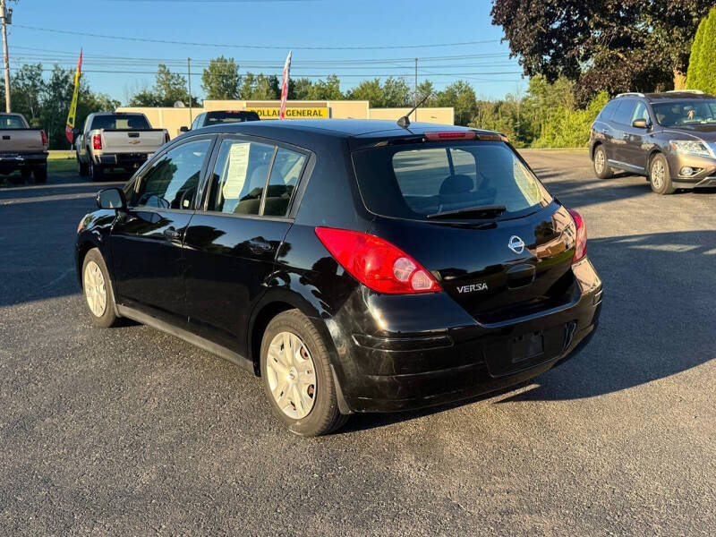 2010 Nissan Versa 1.8 S