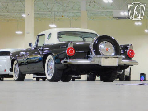 1956 Ford Thunderbird