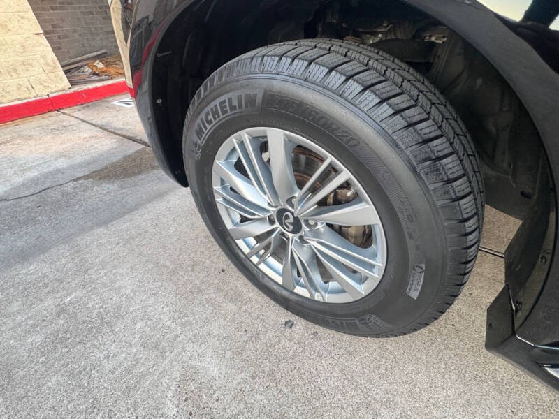 2019 Infiniti QX80 Luxe